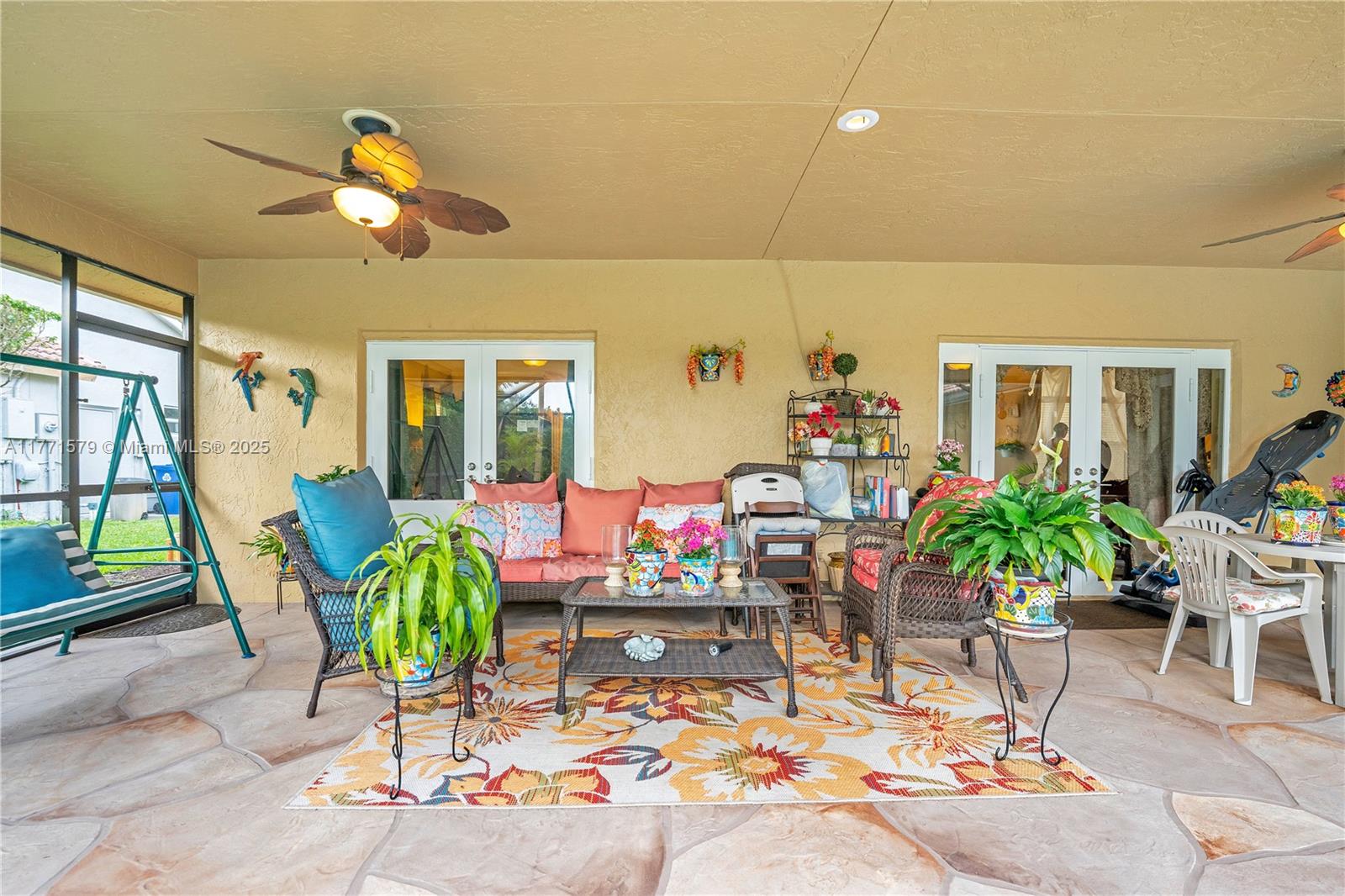 PINE RIDGE - Residential