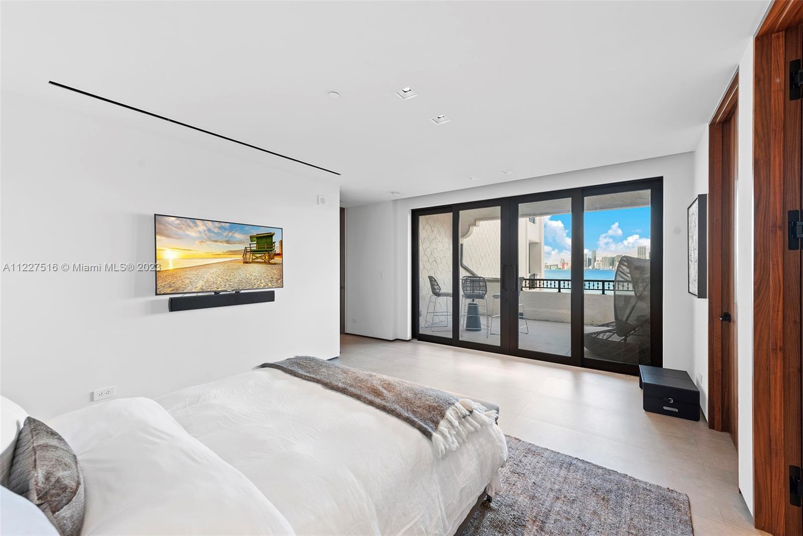 BAYVIEW FISHER ISL NO TWO - Residential