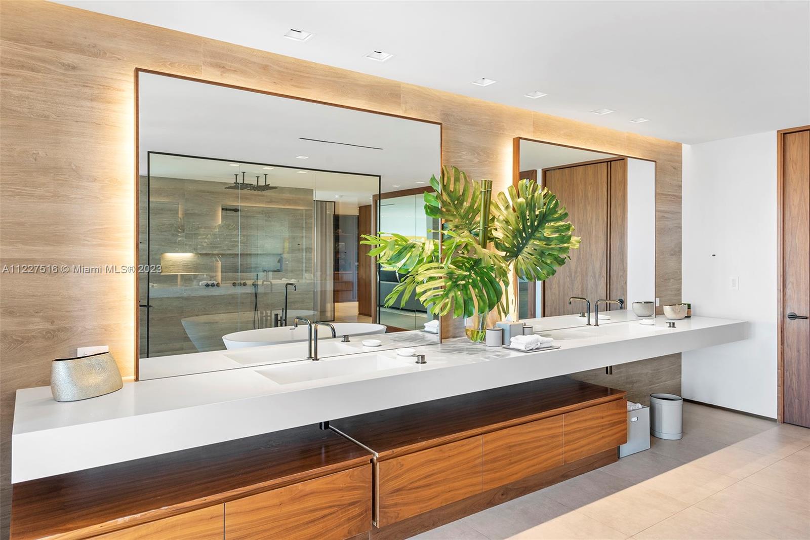 BAYVIEW FISHER ISL NO TWO - Residential