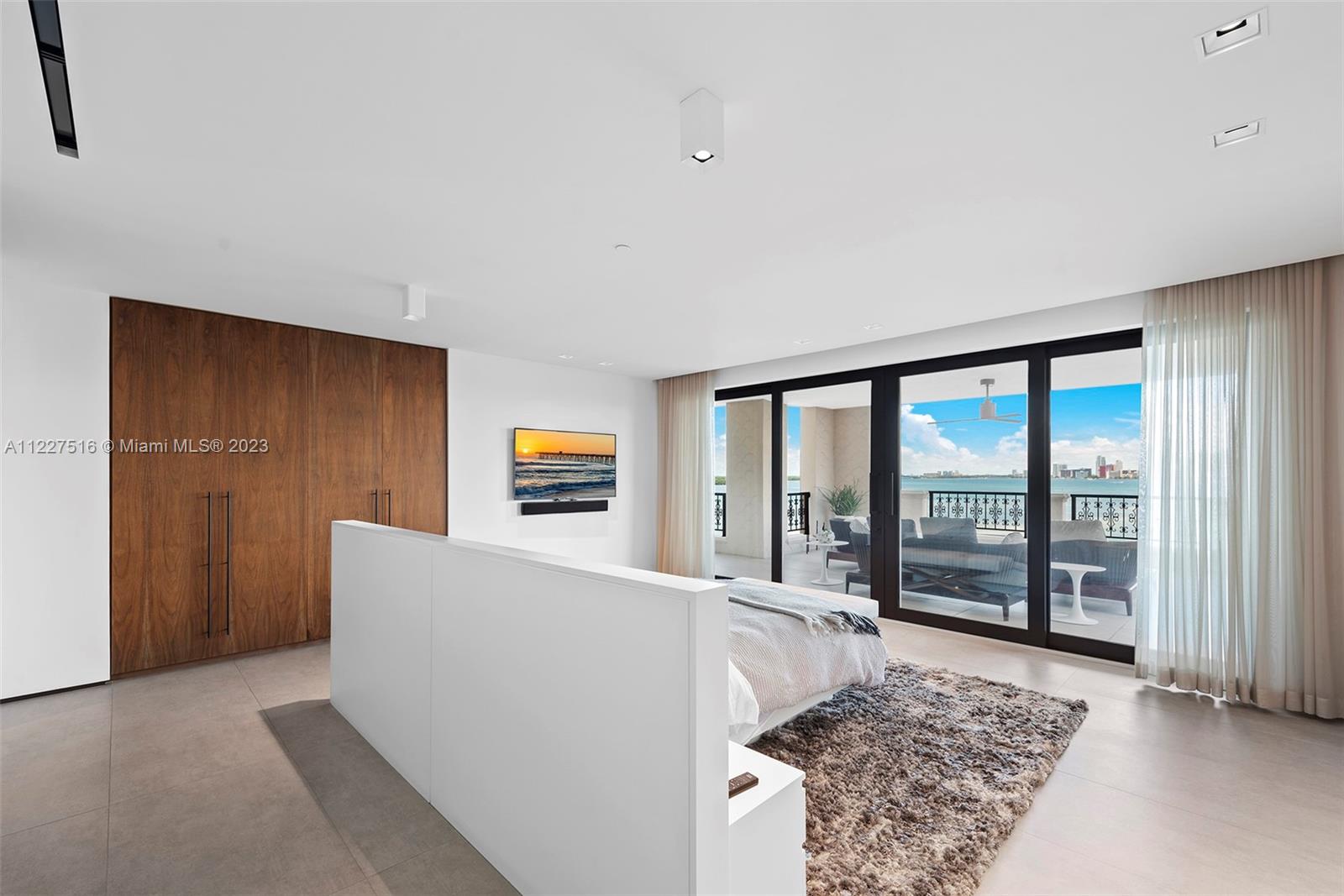 BAYVIEW FISHER ISL NO TWO - Residential