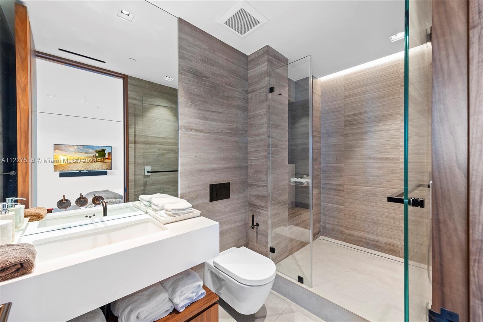 BAYVIEW FISHER ISL NO TWO - Residential