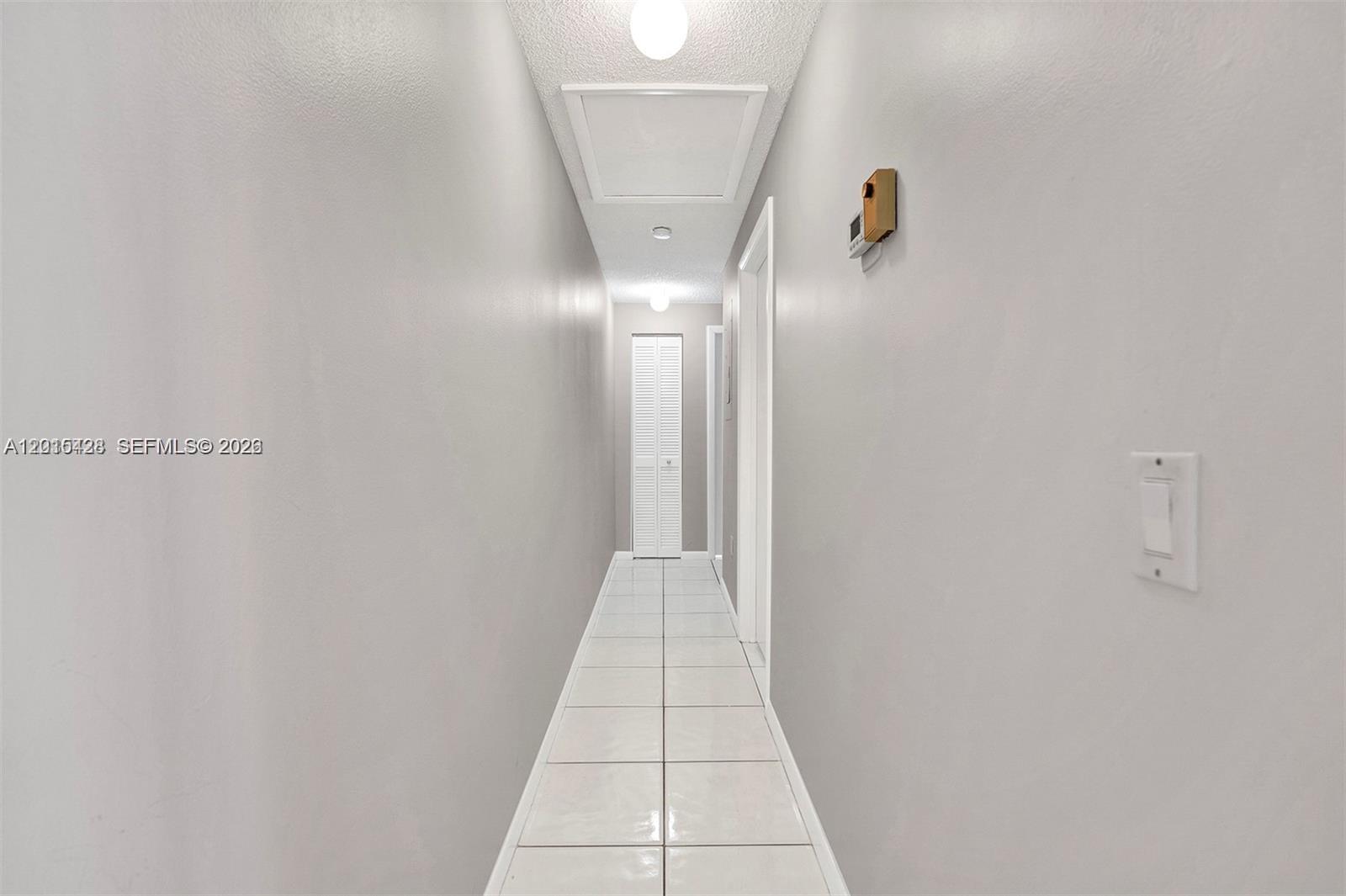 BOCA GARDENS - Residential