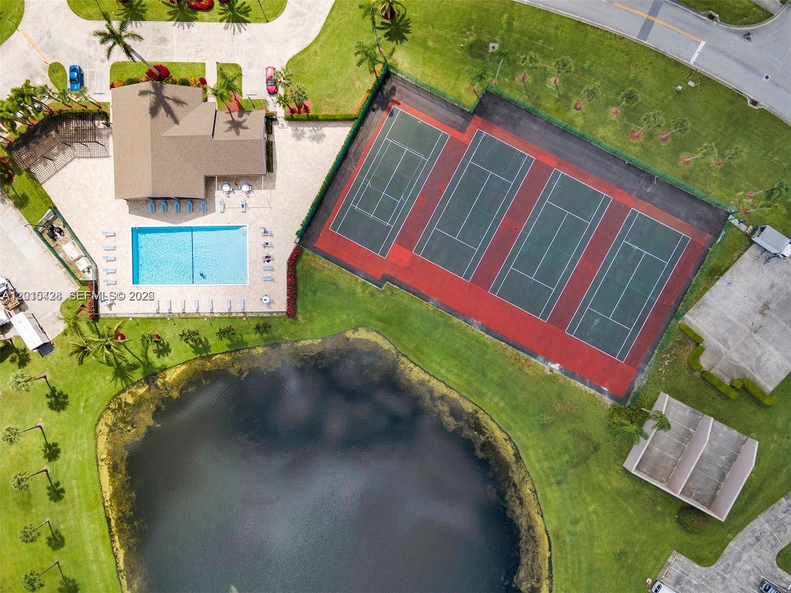 BOCA GARDENS - Residential