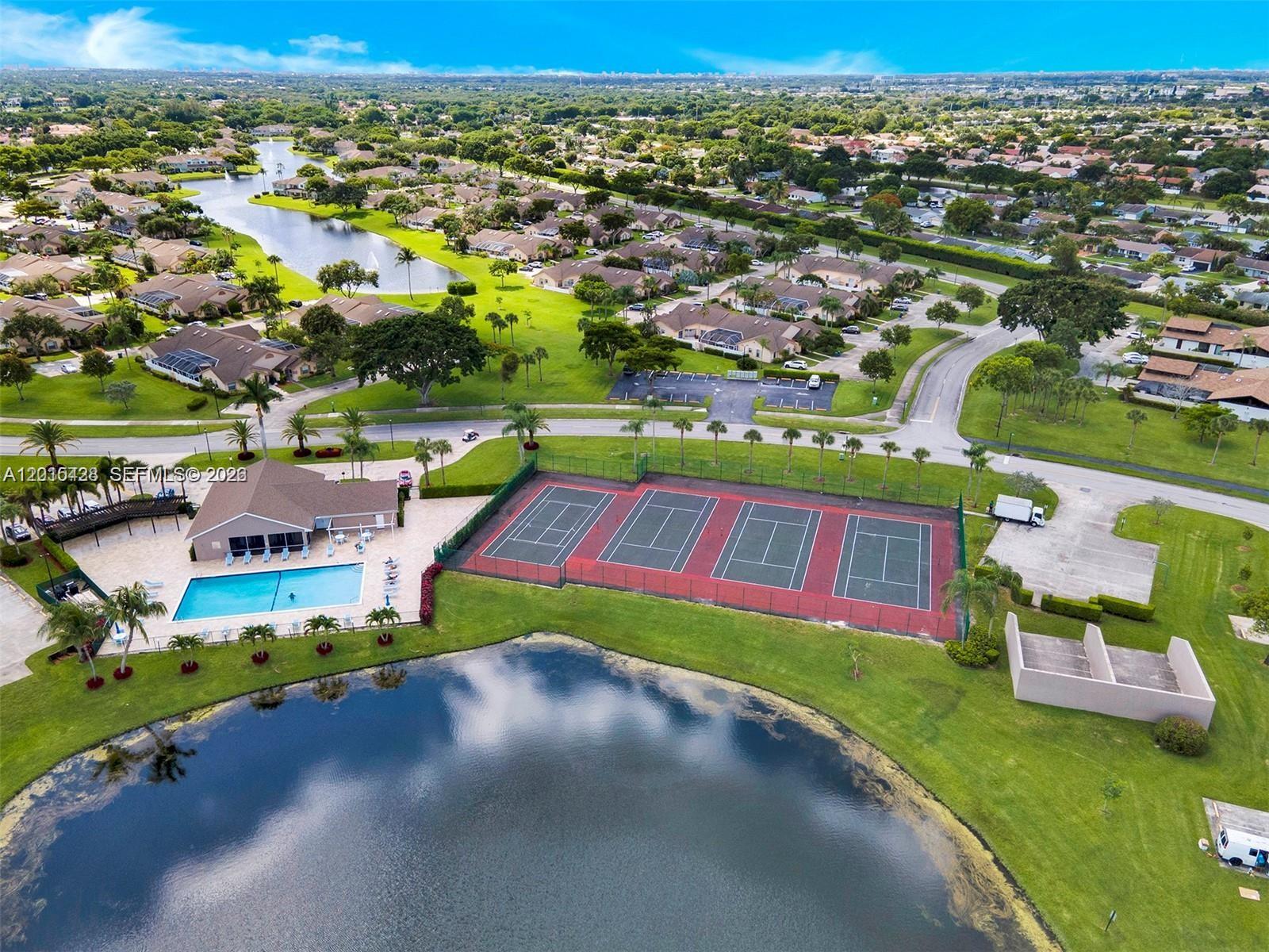BOCA GARDENS - Residential