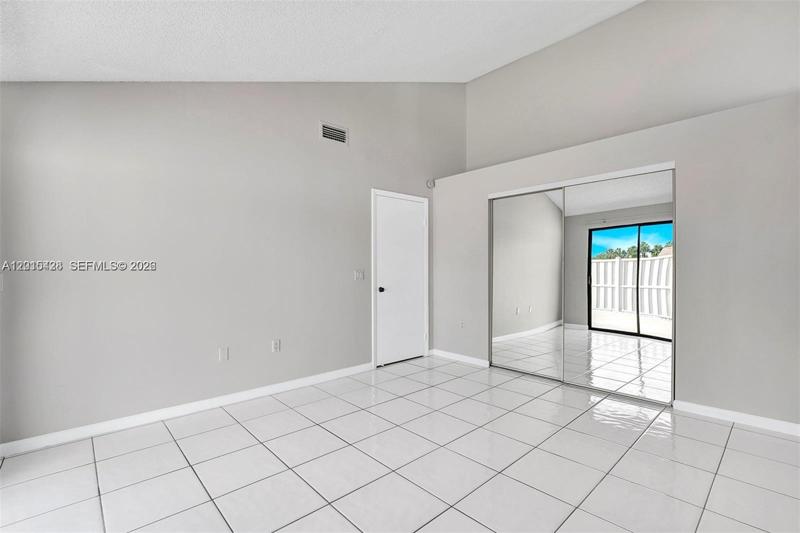 BOCA GARDENS - Residential