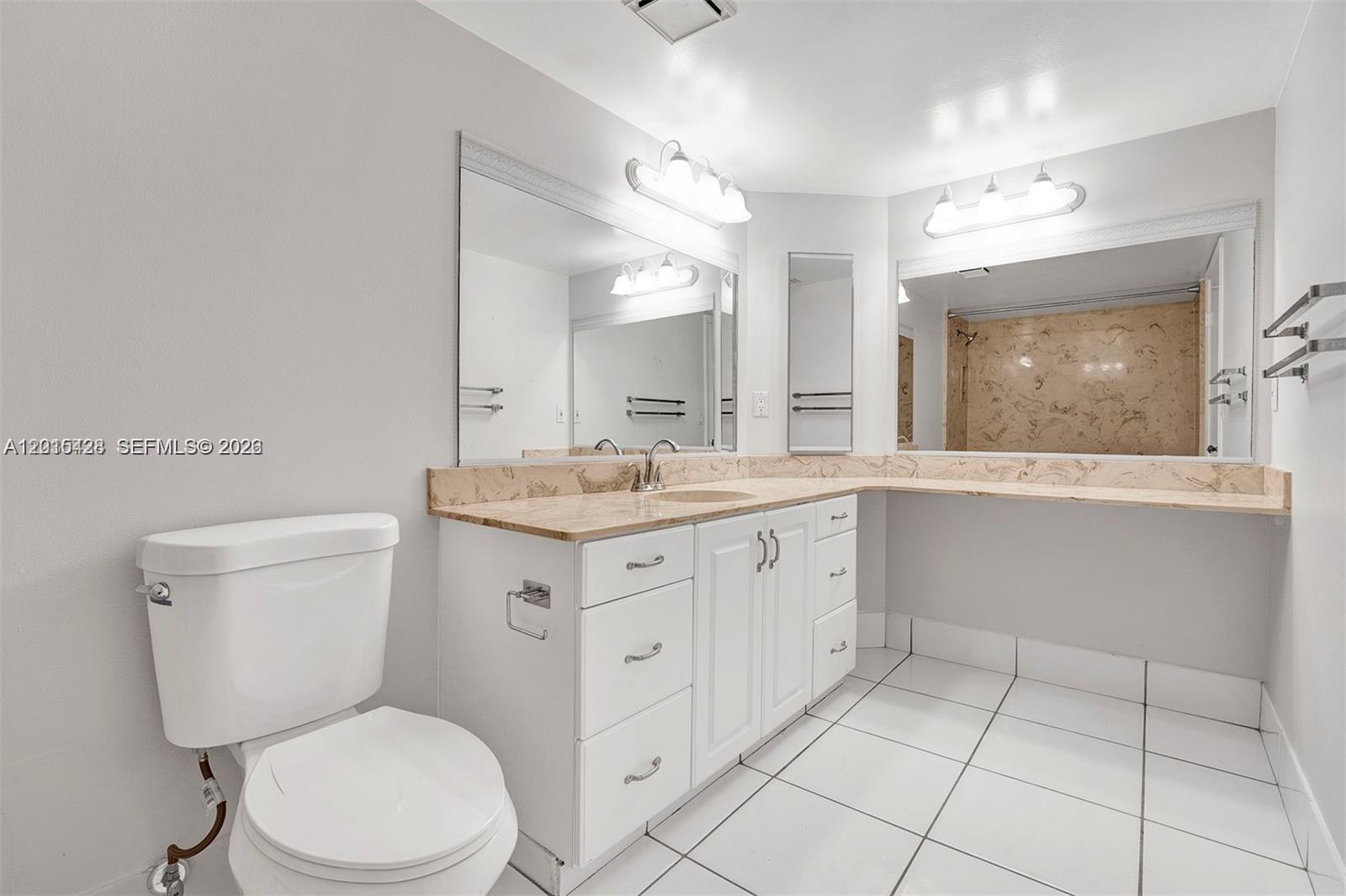 BOCA GARDENS - Residential