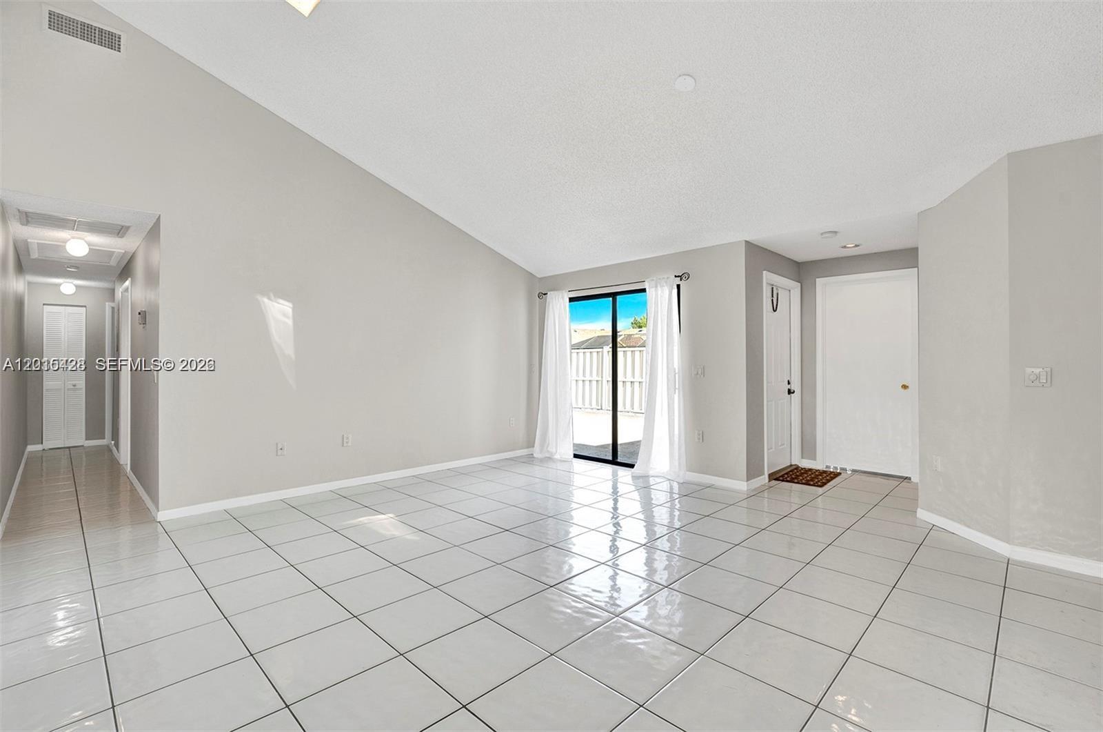 BOCA GARDENS - Residential