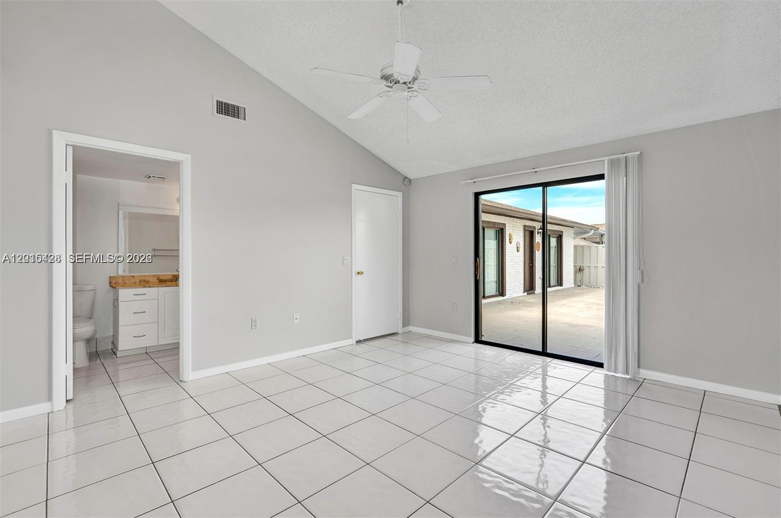 BOCA GARDENS - Residential