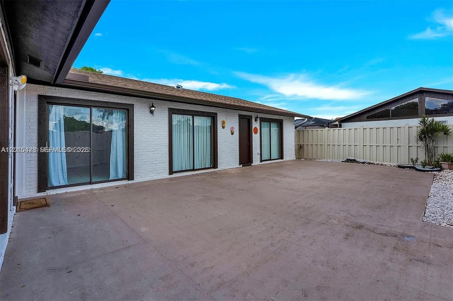 BOCA GARDENS - Residential