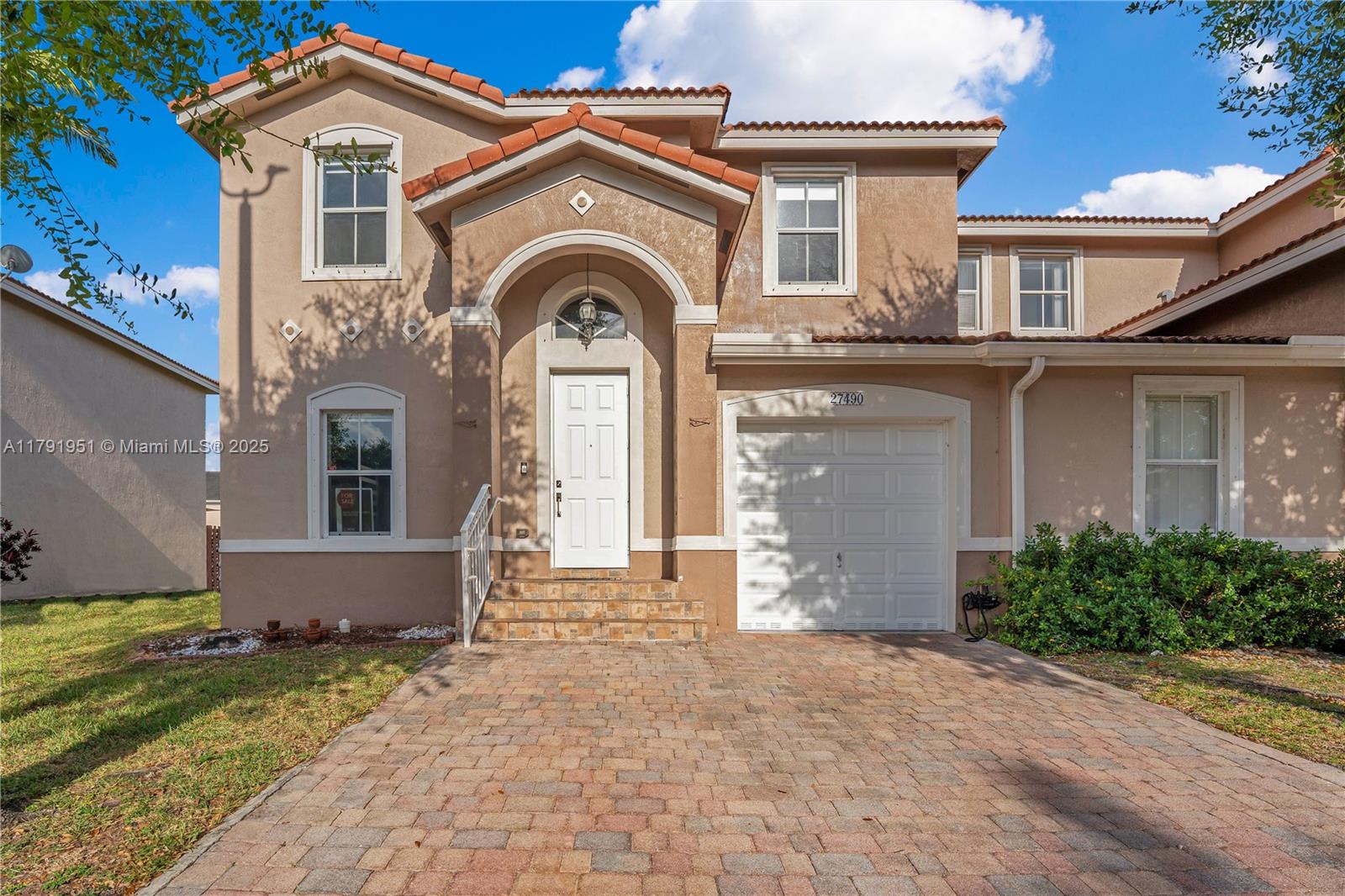 27490 Sw 138th Path, Homestead, Miami-Dade County, Florida - 4 Bedrooms  
3 Bathrooms - 