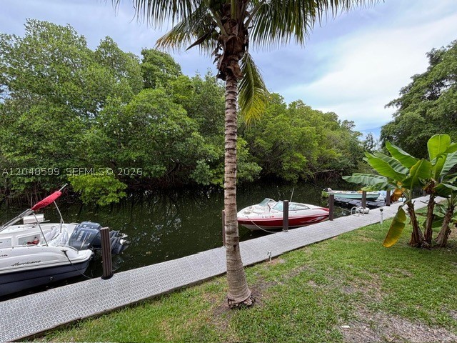 1860 Venice Park Dr 110