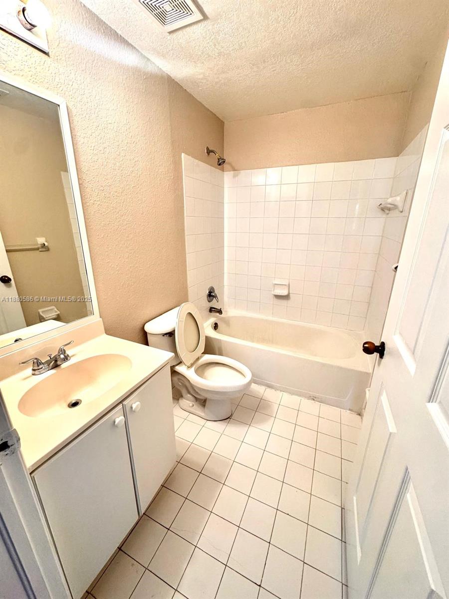 SAN MARCO VILLAS CONDO - Residential Lease