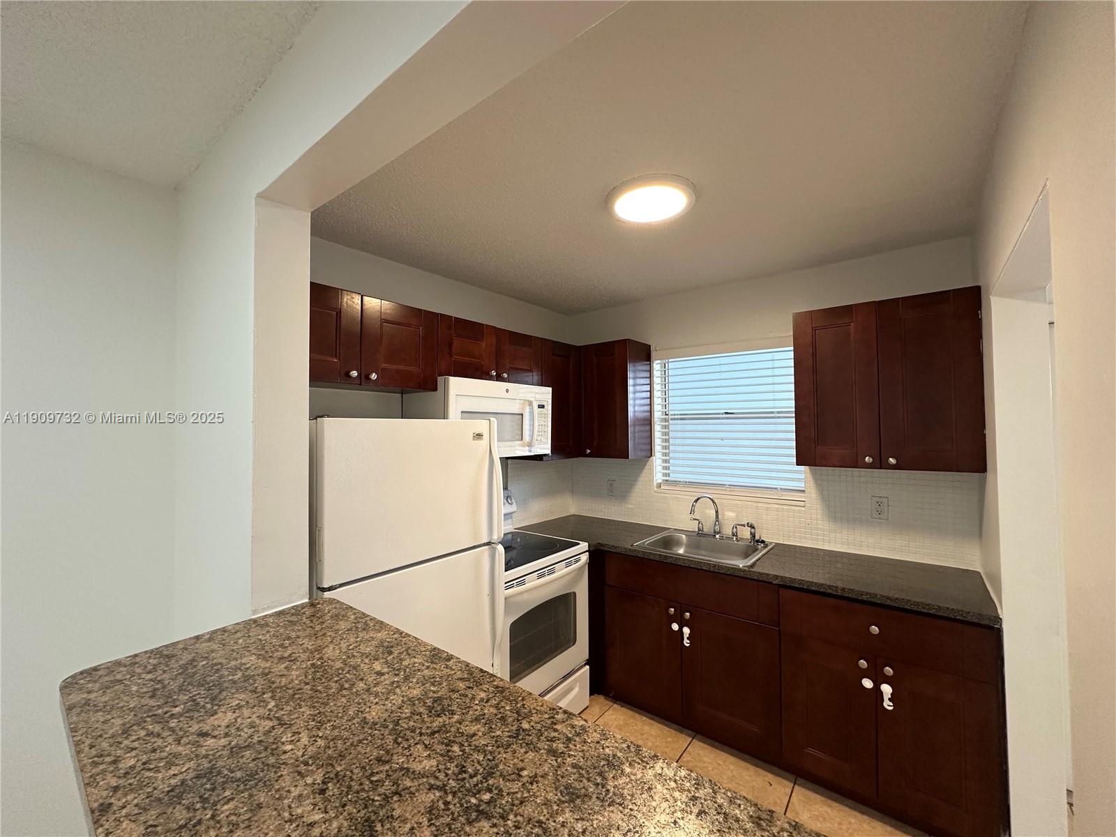 PLAYLAND VILLAGE SEC 3 - Residential Lease