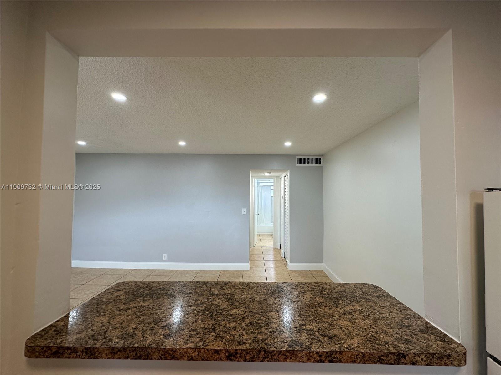 PLAYLAND VILLAGE SEC 3 - Residential Lease