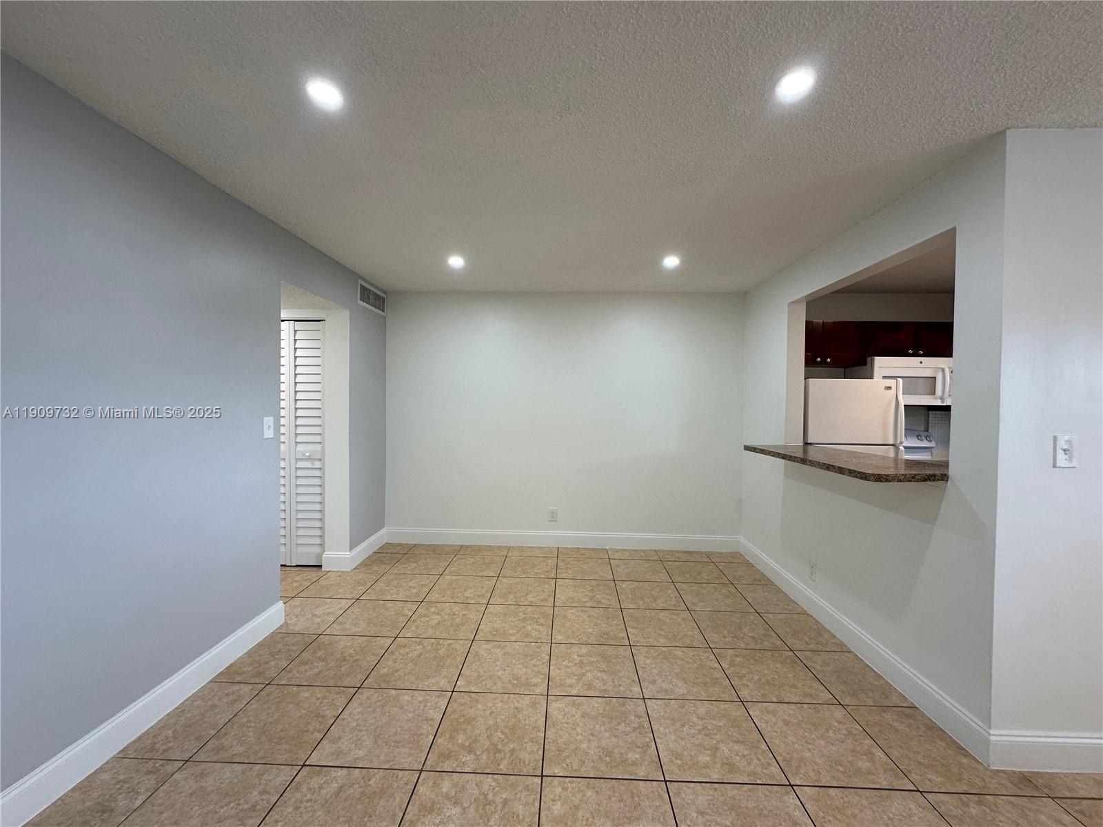 PLAYLAND VILLAGE SEC 3 - Residential Lease