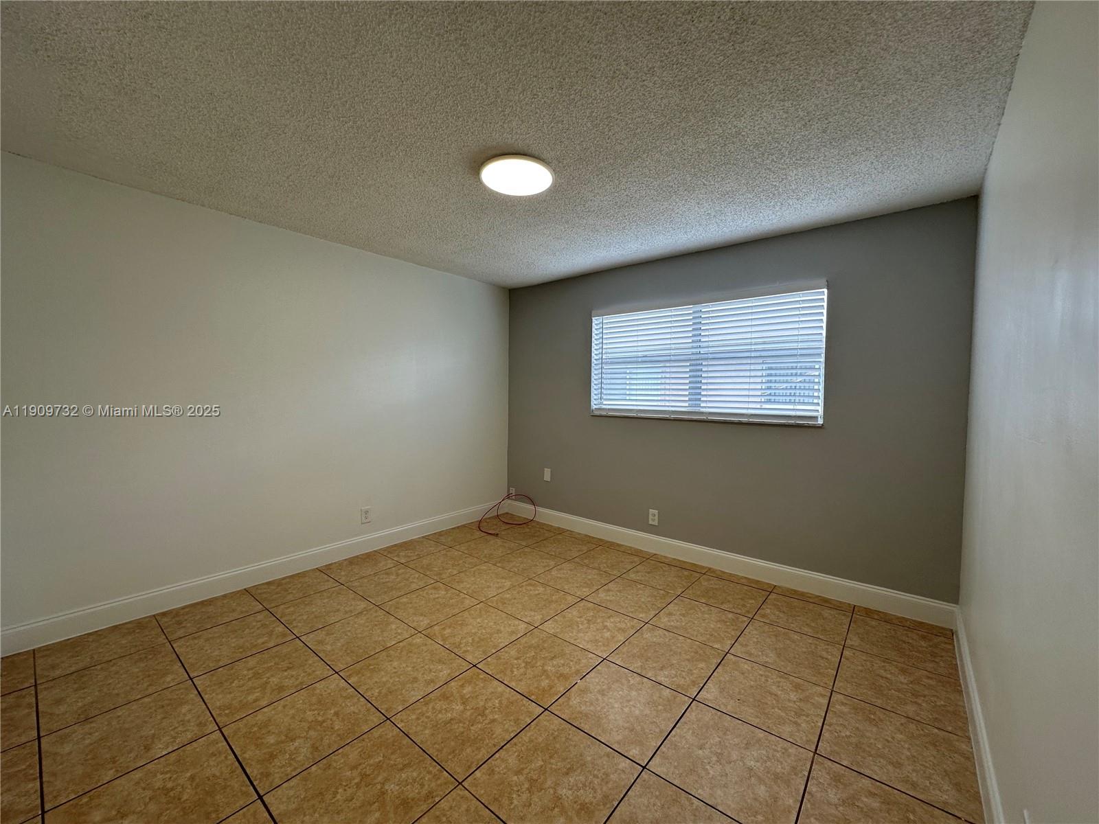 PLAYLAND VILLAGE SEC 3 - Residential Lease