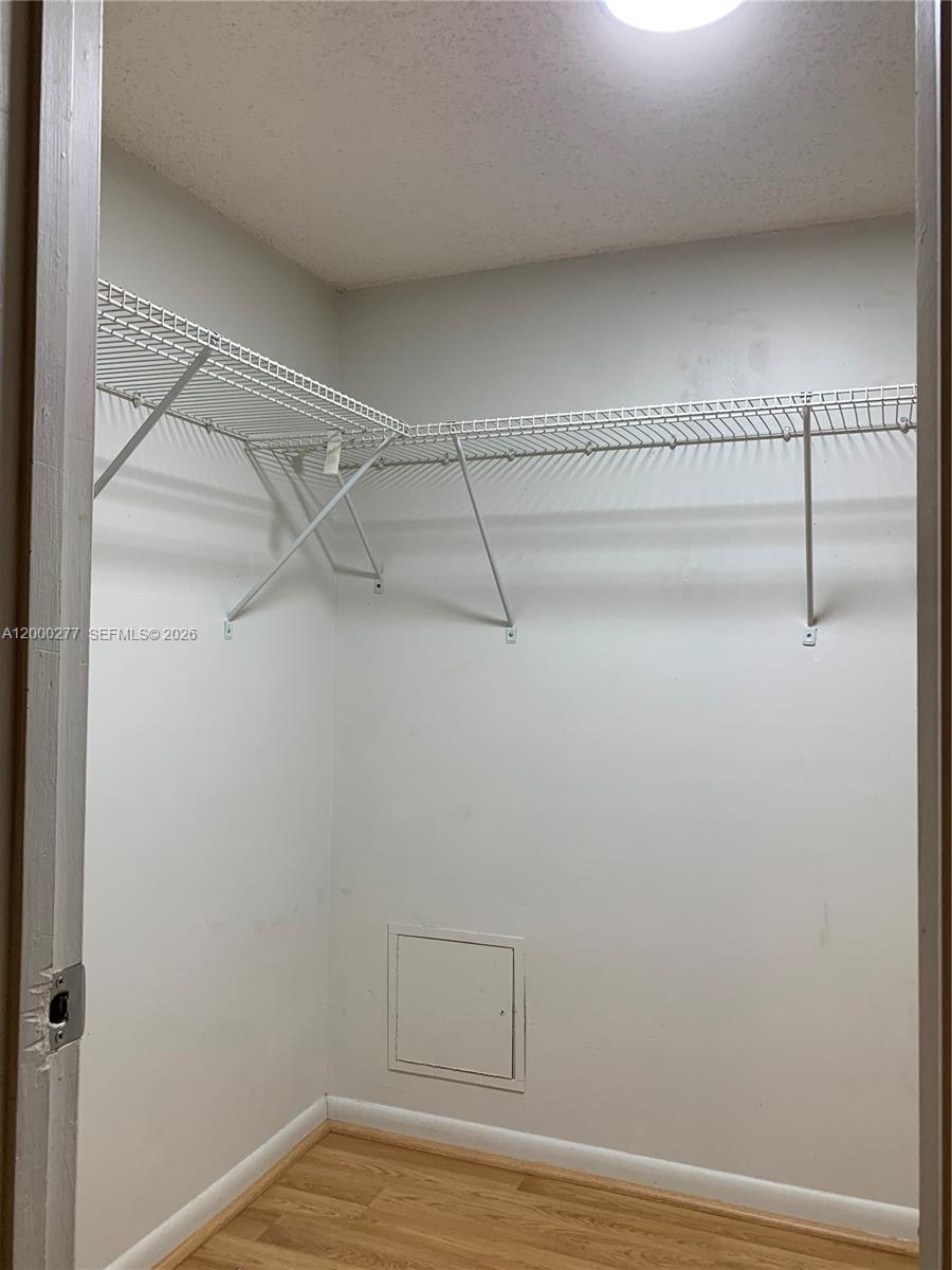 DELRAY OAKS CONDO - Residential Lease