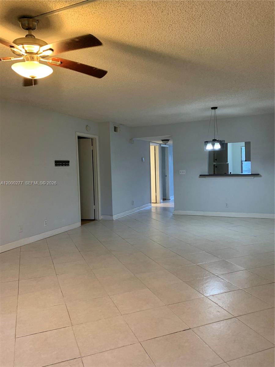 DELRAY OAKS CONDO - Residential Lease