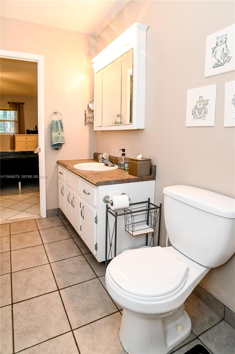 BRADLEY HALL CONDO - Residential