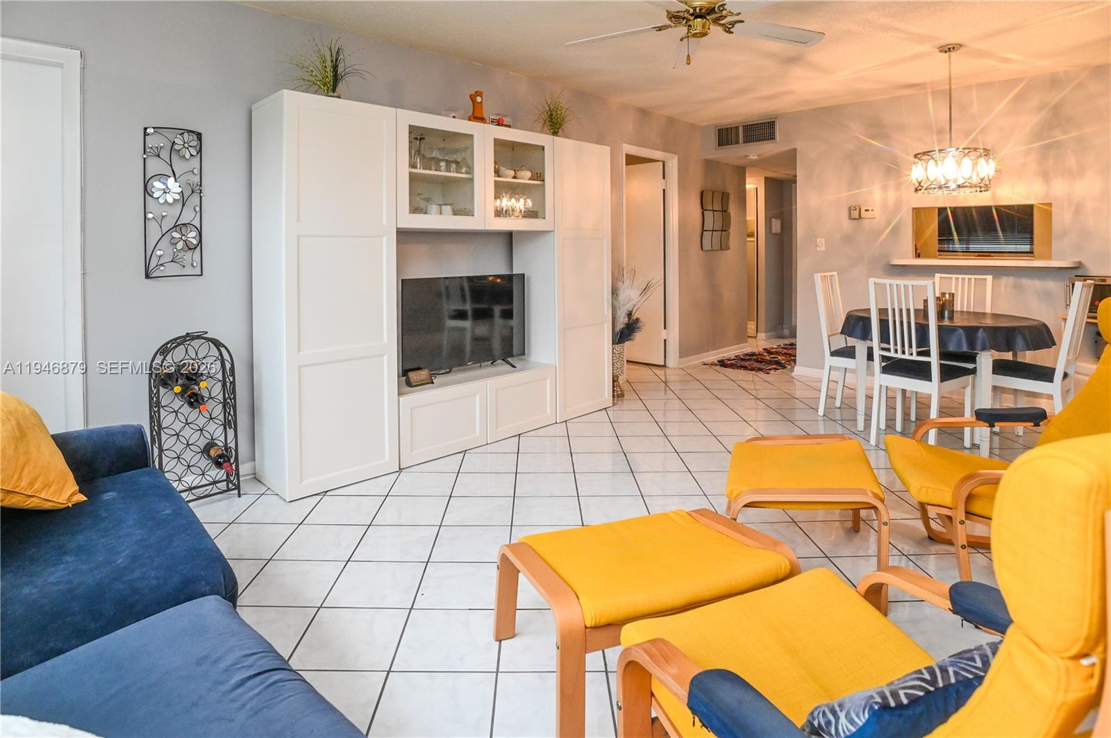 BRADLEY HALL CONDO - Residential