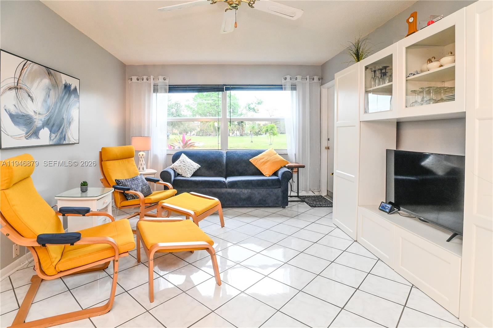 BRADLEY HALL CONDO - Residential