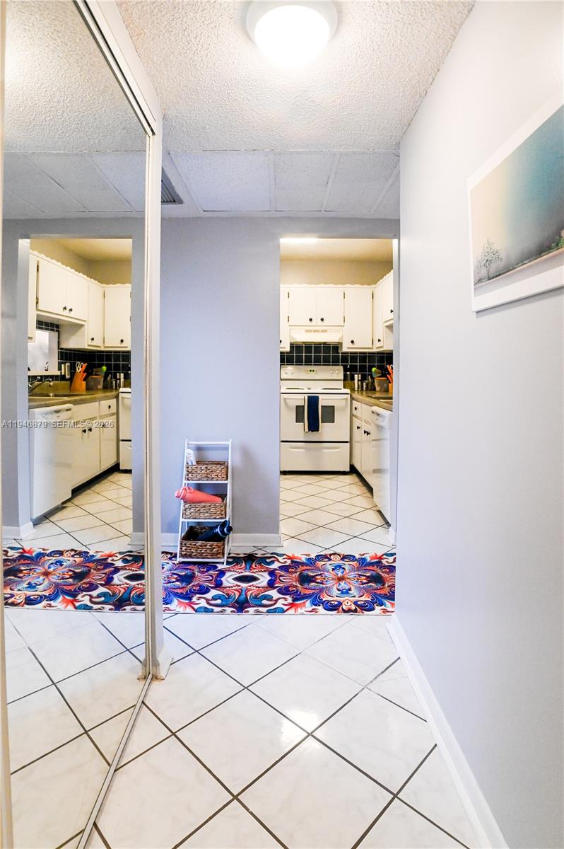 BRADLEY HALL CONDO - Residential