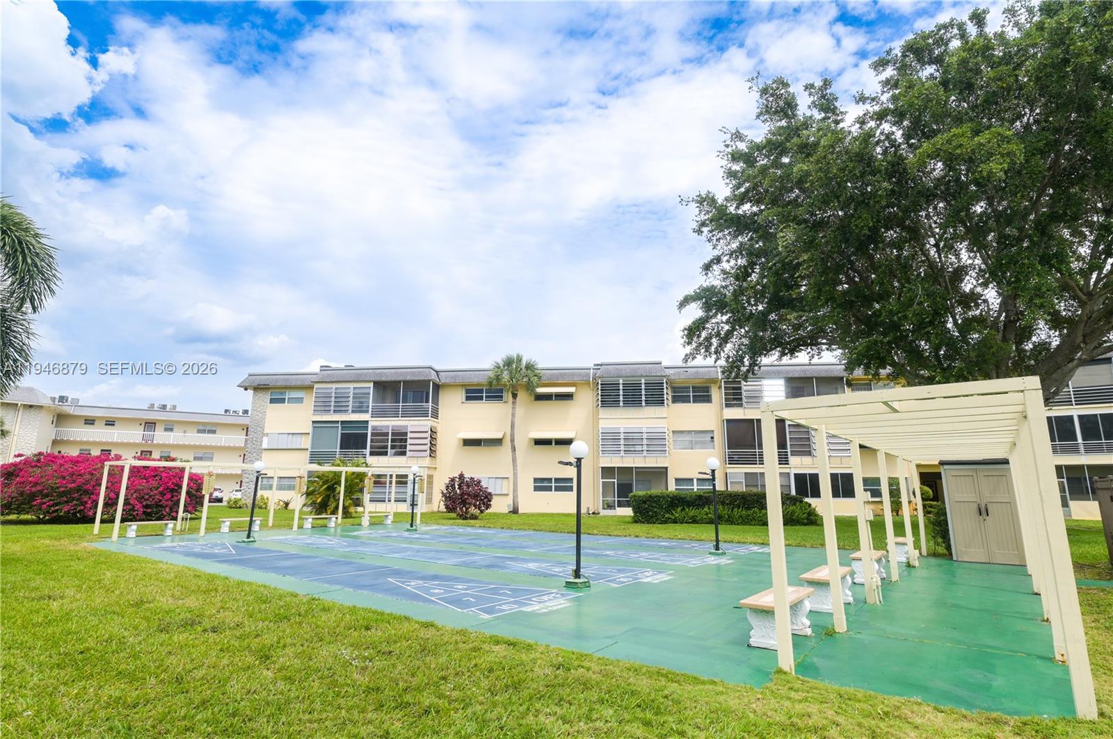 BRADLEY HALL CONDO - Residential