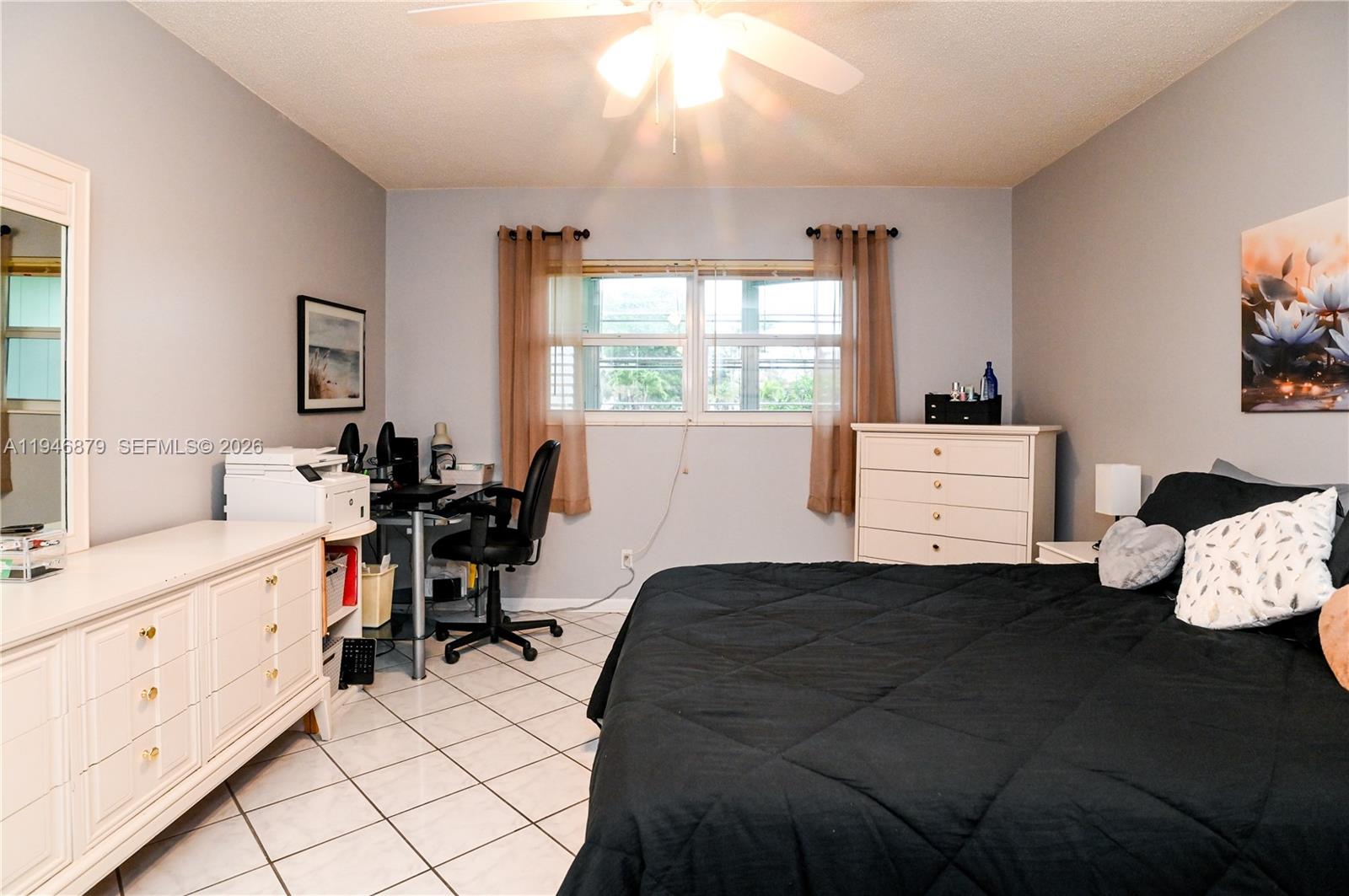 BRADLEY HALL CONDO - Residential