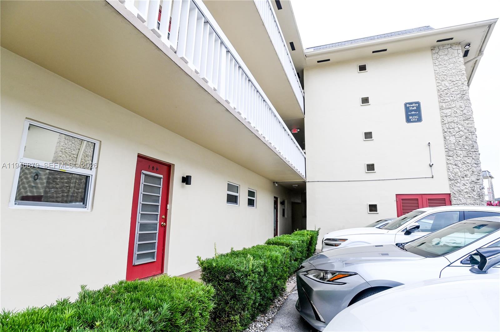 BRADLEY HALL CONDO - Residential