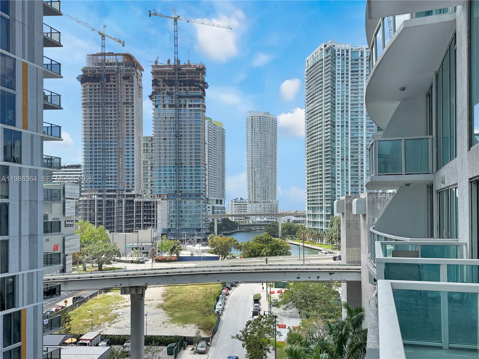BRICKELL ON THE RIVER S T - Residential Lease