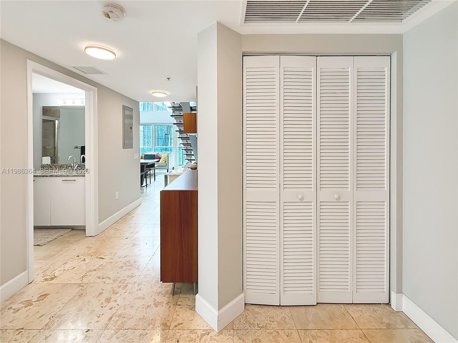 BRICKELL ON THE RIVER S T - Residential Lease