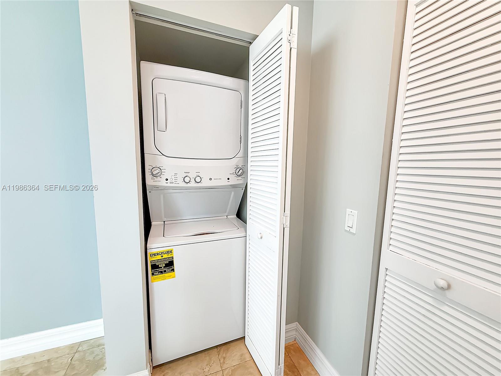 BRICKELL ON THE RIVER S T - Residential Lease