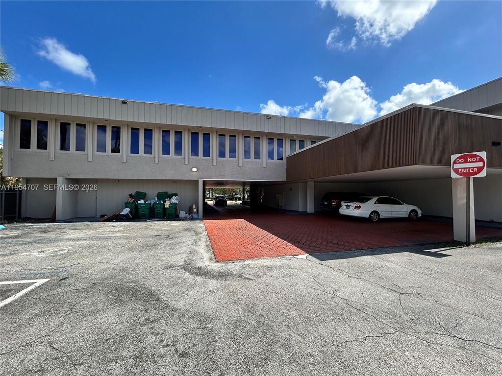 Photo of 4121 NW 5th St #206, Plantation, FL 33317 (MLS # A11954707)