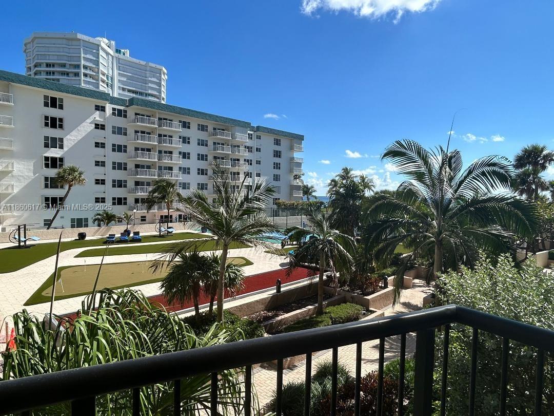 HAMPTON BEACH CLUB CONDO - Residential Lease