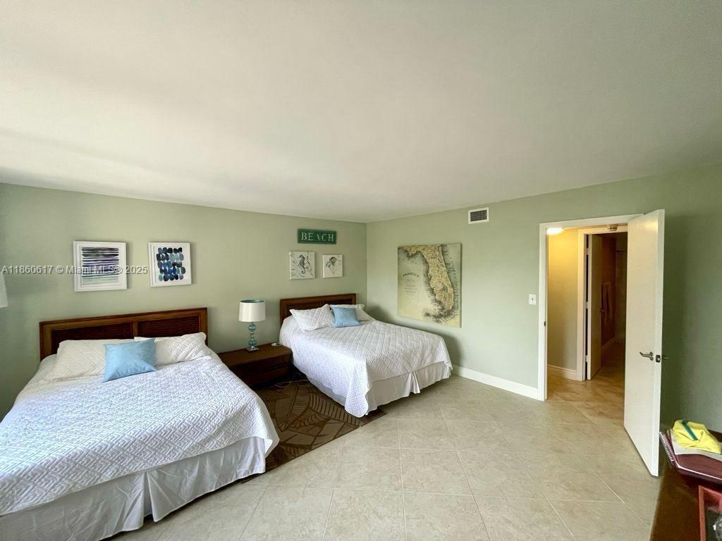 HAMPTON BEACH CLUB CONDO - Residential Lease