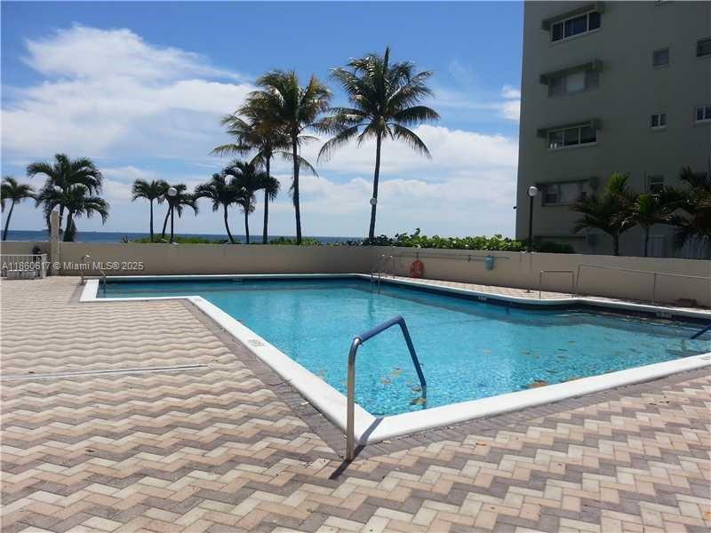 HAMPTON BEACH CLUB CONDO - Residential Lease