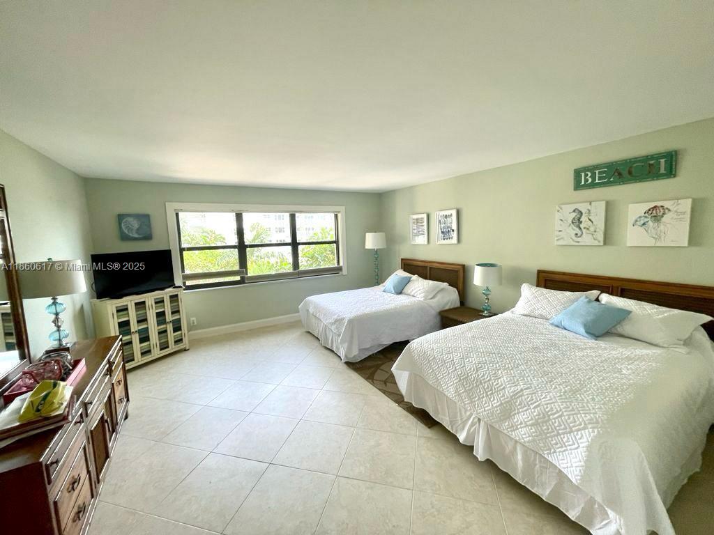 HAMPTON BEACH CLUB CONDO - Residential Lease