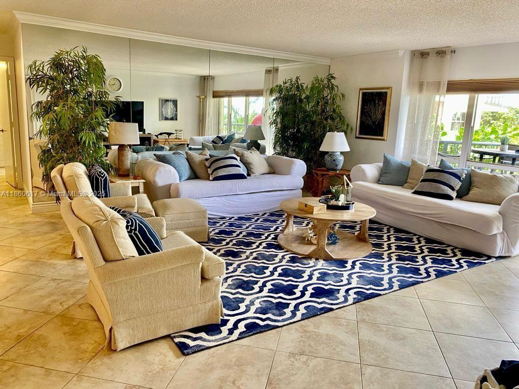 HAMPTON BEACH CLUB CONDO - Residential Lease