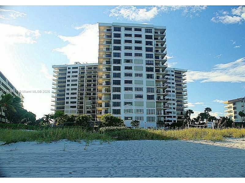 1800 S Ocean Blvd 201