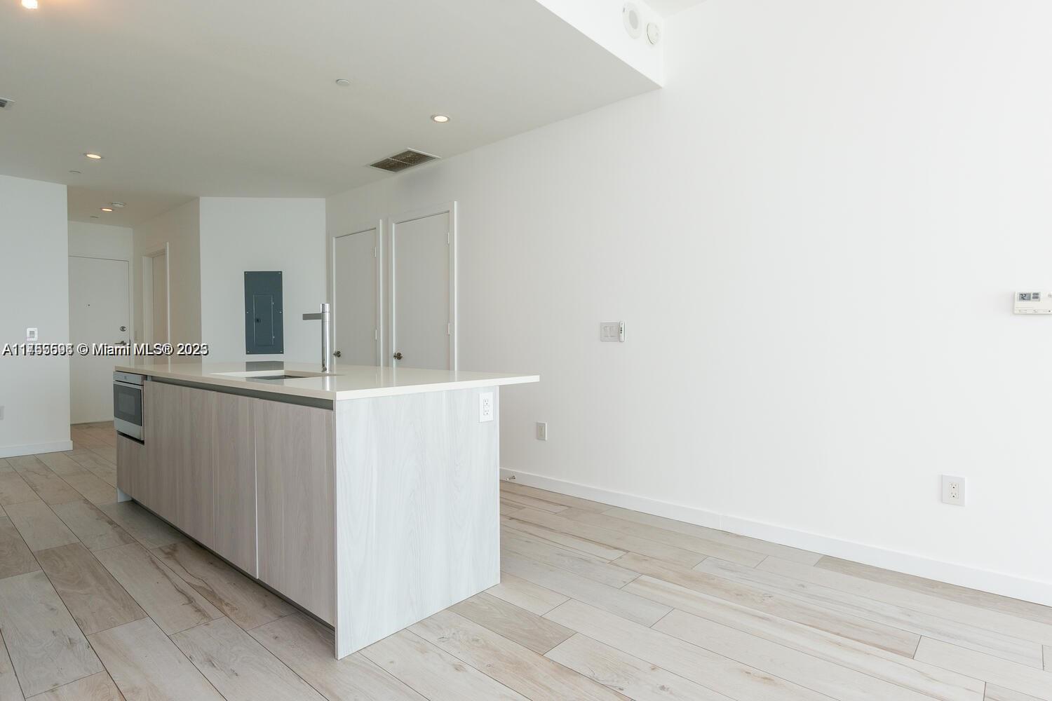 GRAN PARAISO CONDO - Residential