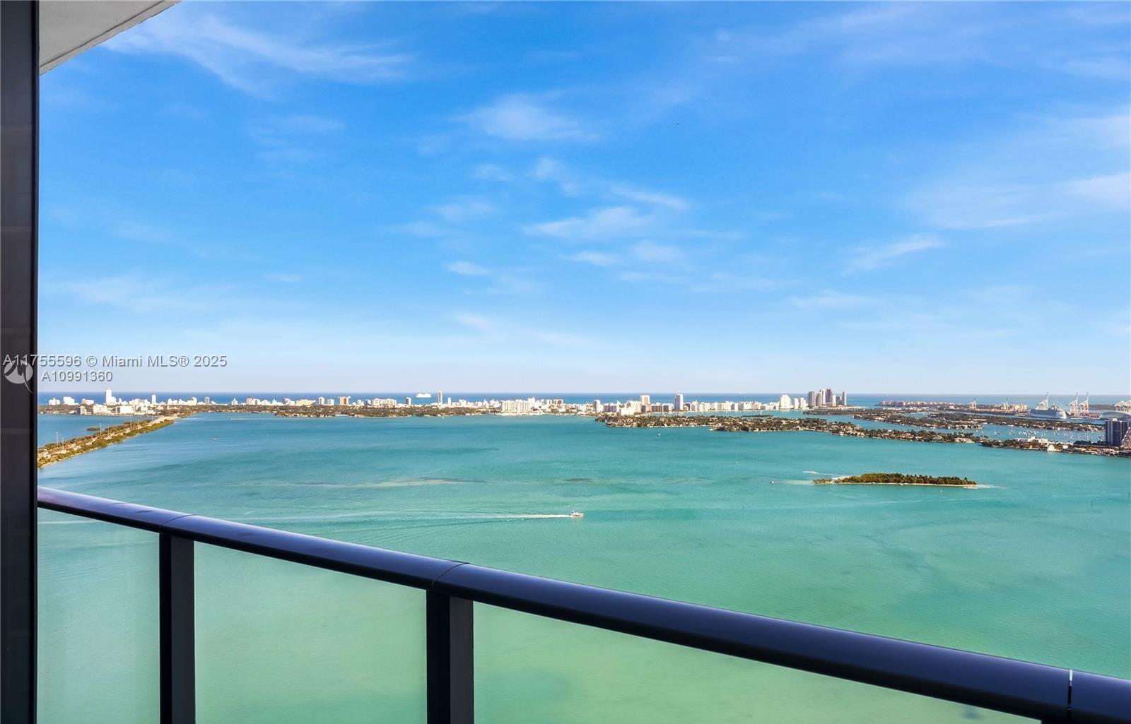 GRAN PARAISO CONDO - Residential