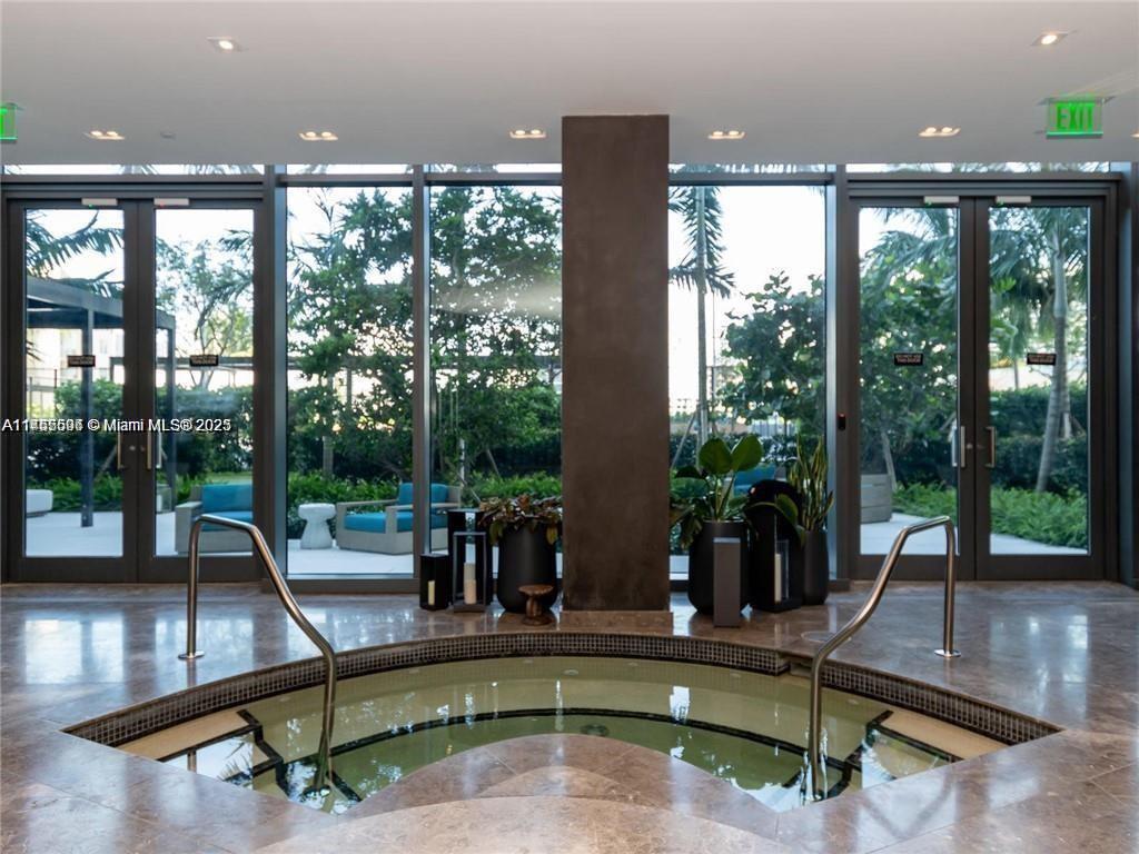 GRAN PARAISO CONDO - Residential