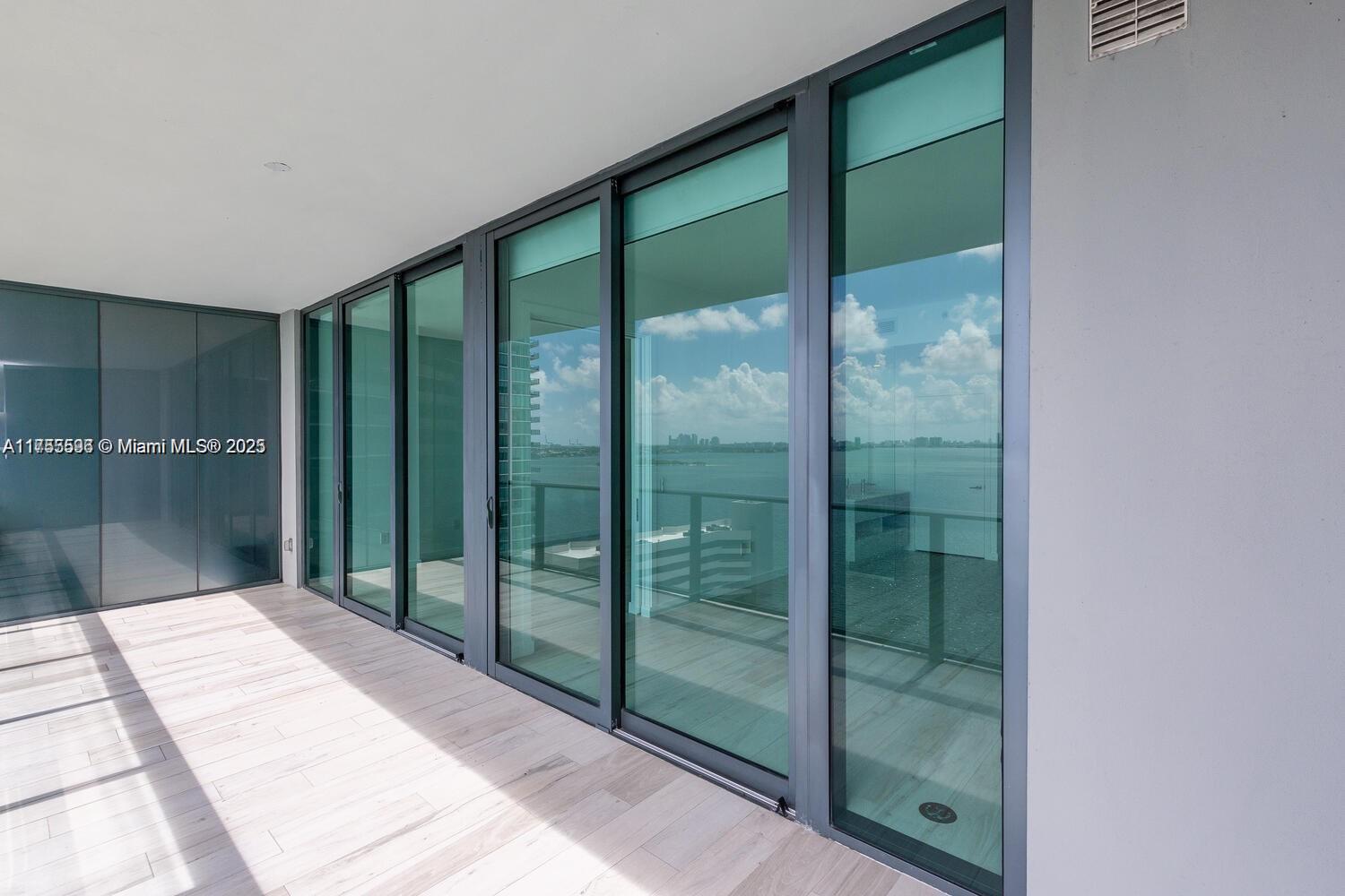 GRAN PARAISO CONDO - Residential