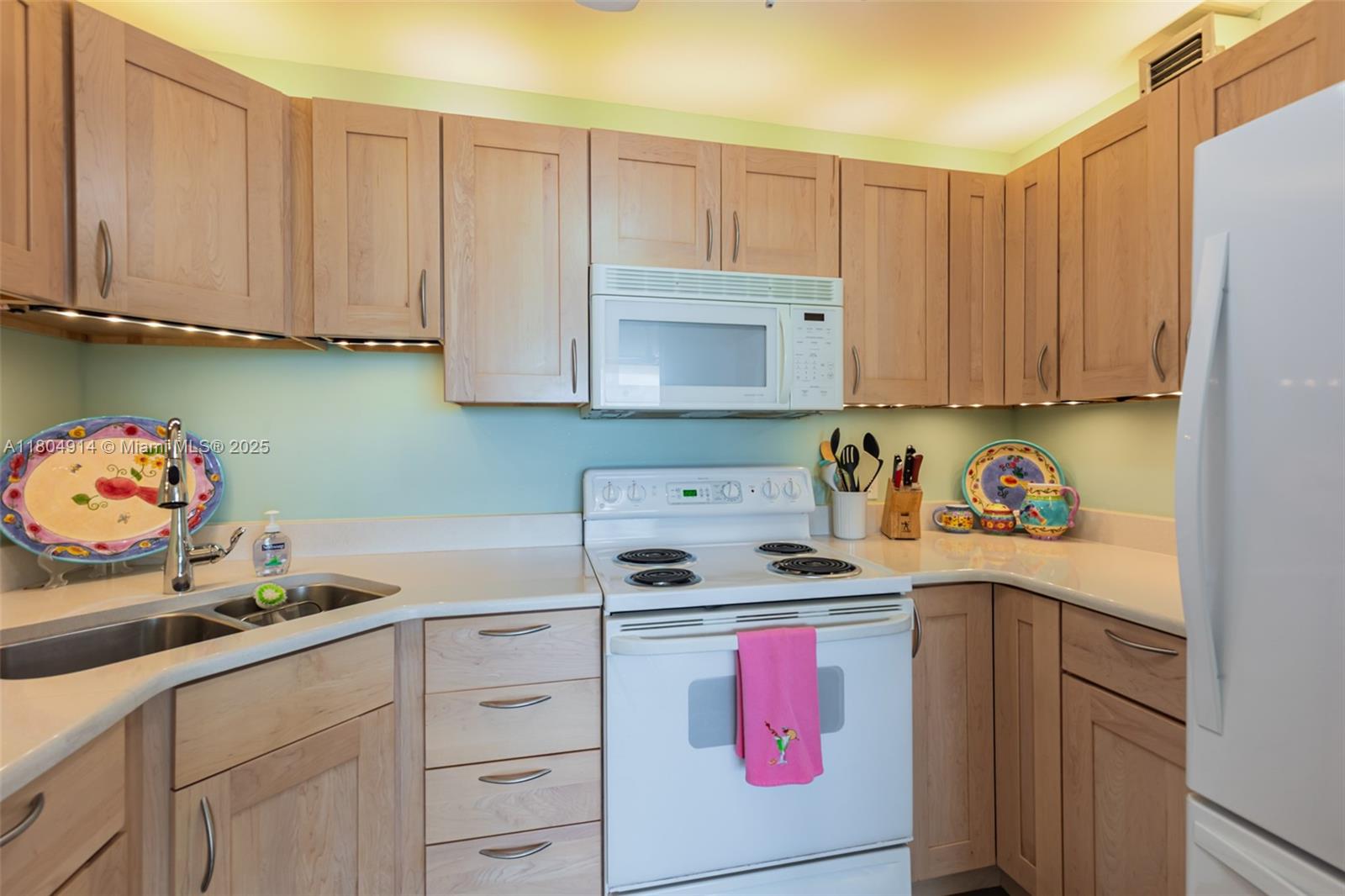 Coco Plum Beach - Residential