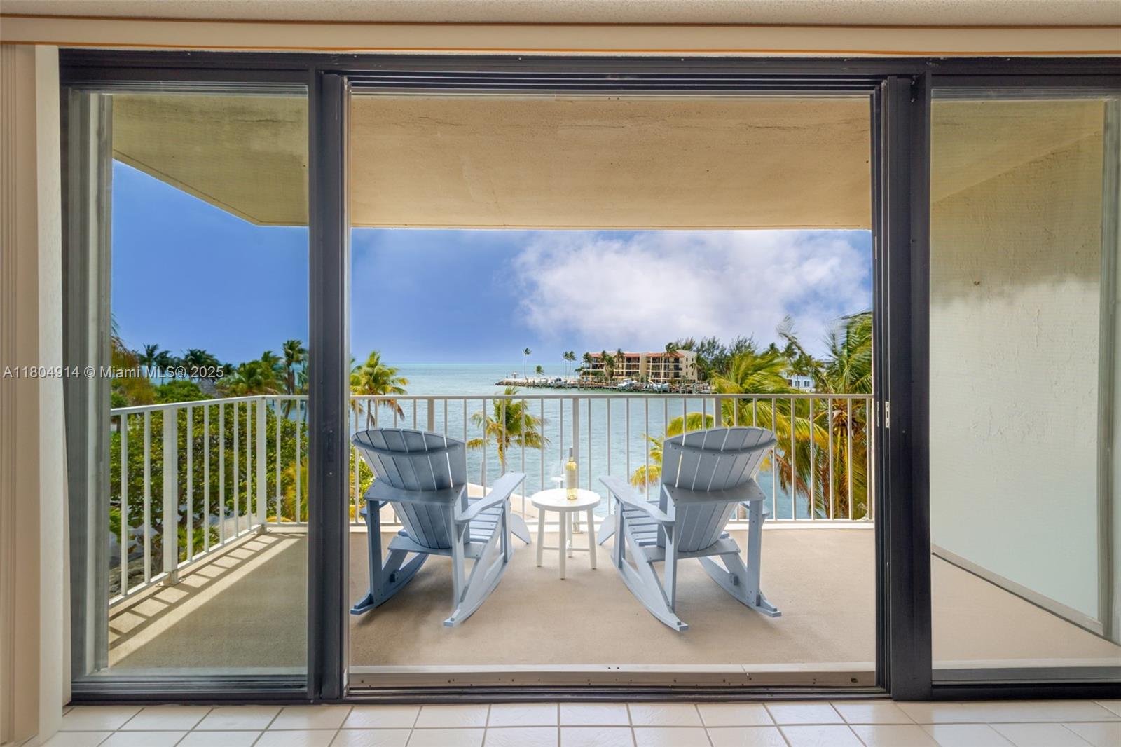 2000 Coco Plum Drive 301