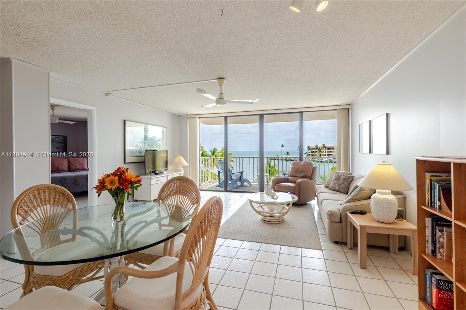 2000 Coco Plum Drive 301