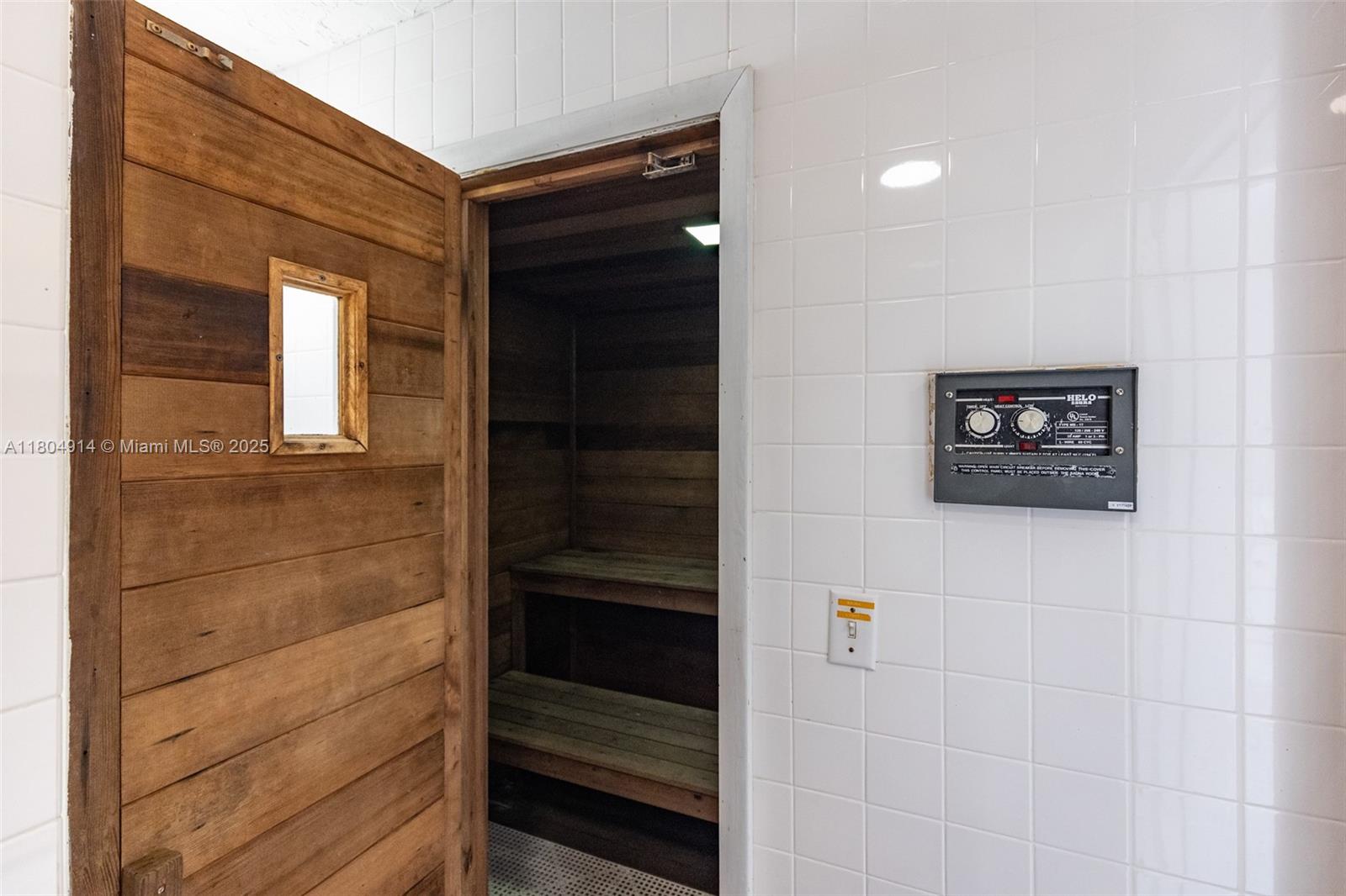 Coco Plum Beach - Residential