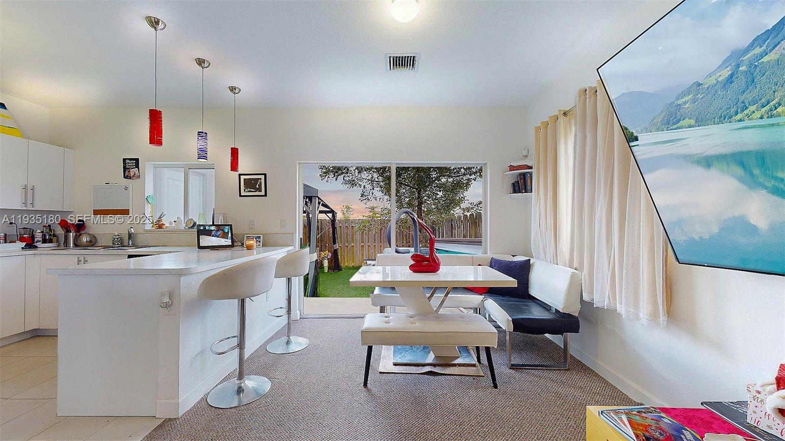 FOREST PARK VILLAS - Residential