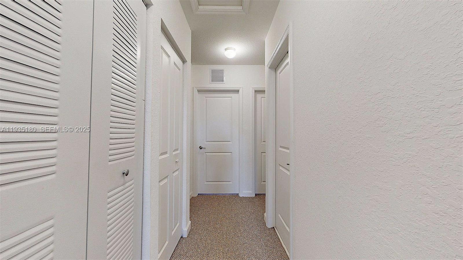 FOREST PARK VILLAS - Residential