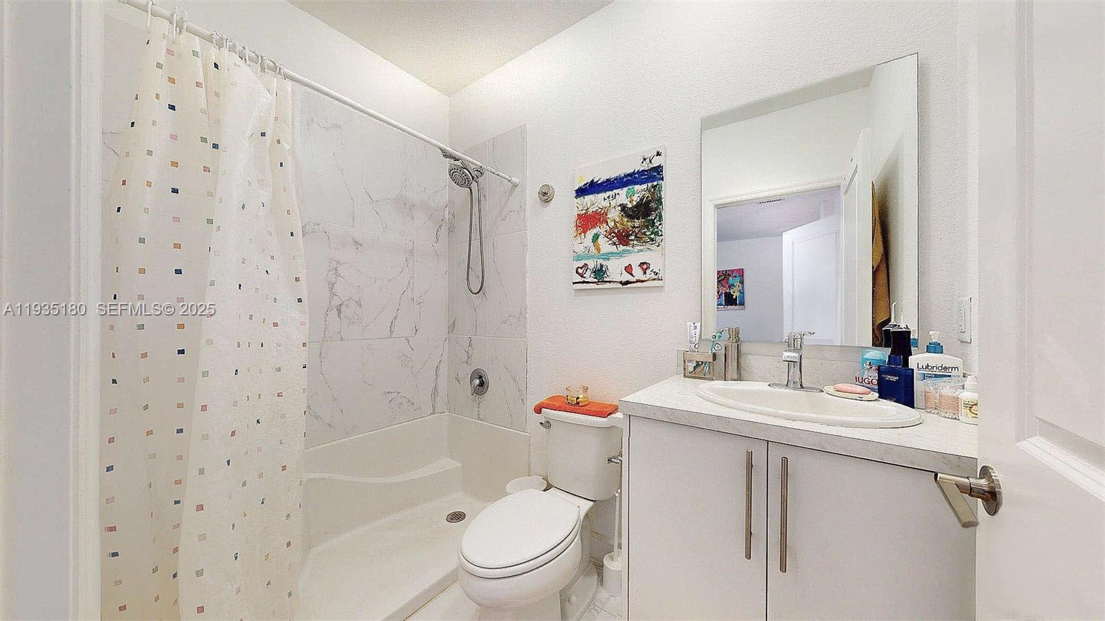 FOREST PARK VILLAS - Residential